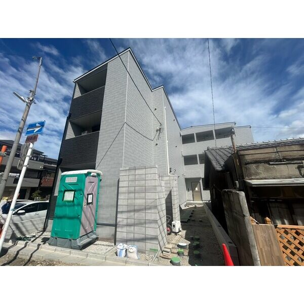 シャンタラム吹田の外観
