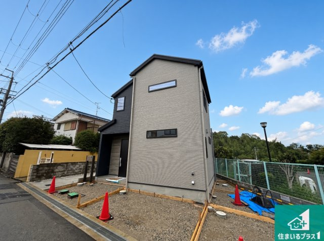 池田市旭丘　第1期　新築一戸建ての外観|安心の10年保証！外観を美しく保ち、雨水で汚れを落とします！気になることがありましたら、お気軽にお問い合わせください！