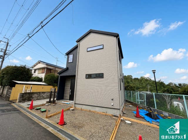 池田市旭丘　第1期　新築一戸建ての外観|安心の10年保証！外観を美しく保ち、雨水で汚れを落とします！気になることがありましたら、お気軽にお問い合わせください！