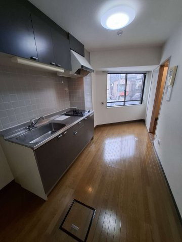 荒川区荒川３丁目の賃貸マンション