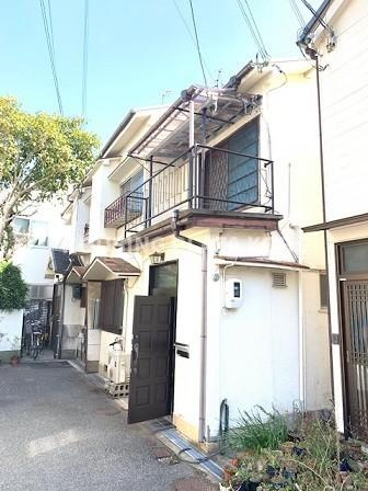 離宮前町２丁目テラスハウスの外観