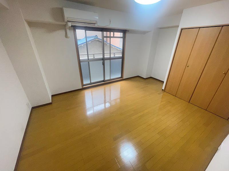 SR島之内の寝室