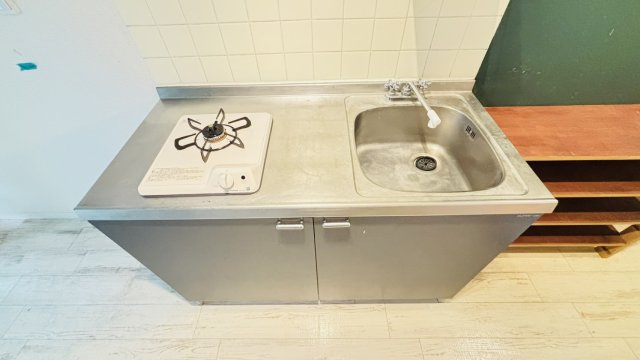太宰府市朱雀２丁目のアパートのキッチン