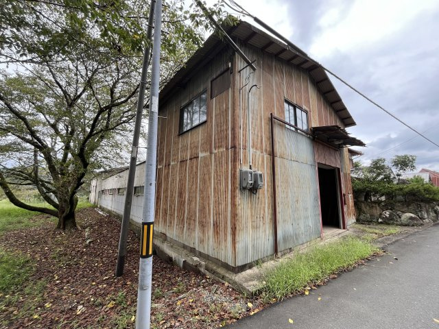 春日町中山S貸倉庫の外観