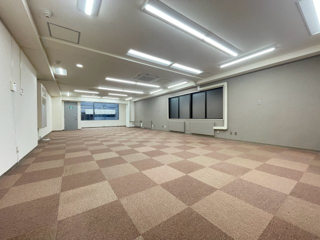 西大手前ビルの内装