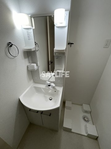 D porta Damreyの洗面所
