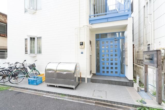 ヴィラ稲荷台のエントランス
