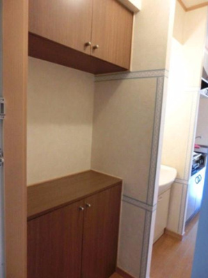【玄関】 | ラモ・デ・フロール | ※同タイプの別の部屋の写真です。