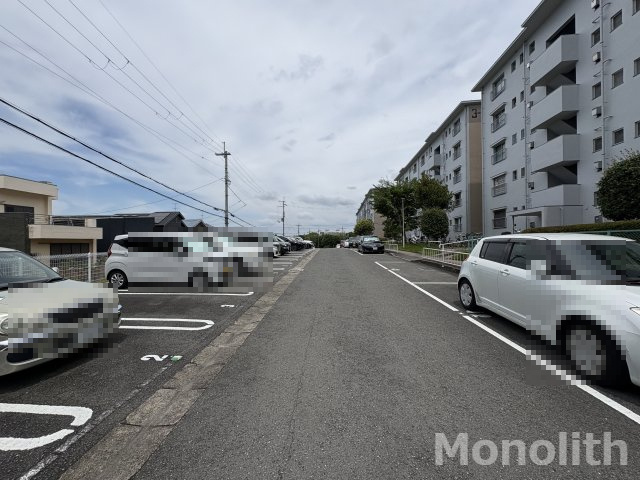 泉北桃山台第二団地38号棟の駐車場