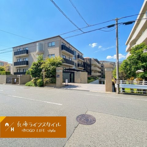 ダイアパレスロイヤル香櫨園の外観