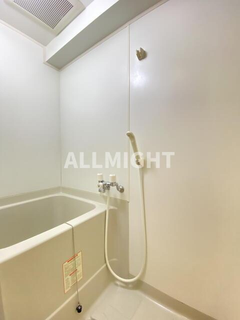 川崎市麻生区上麻生６丁目の賃貸マンションの浴室|★お部屋探しはオールマイト不動産までご相談下さい♪