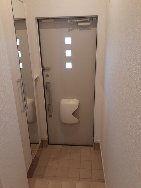 アビタシオンＳの玄関