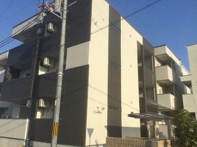 フジパレス堺南長尾Ⅰ番館のエントランス
