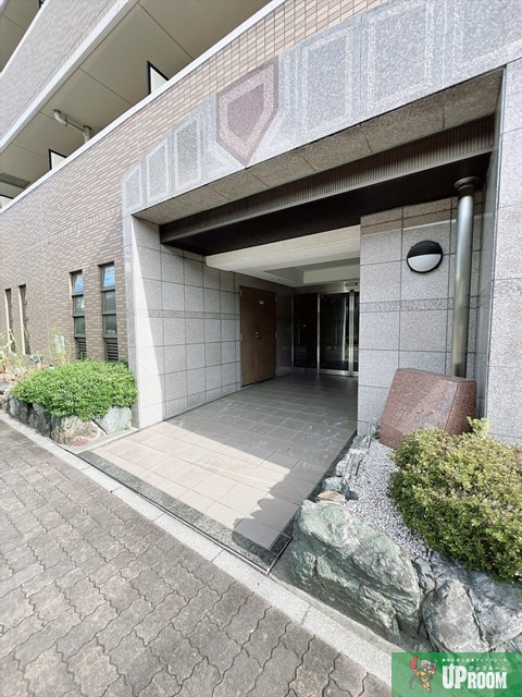 コンフォ清水のエントランス
