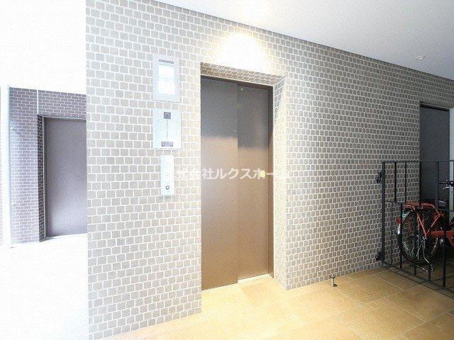 カミオン別院のエントランス|建物の内部です