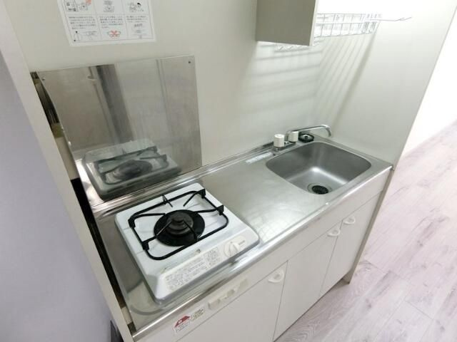 ハーミットクラブハウスパーシーズＢ棟のキッチン