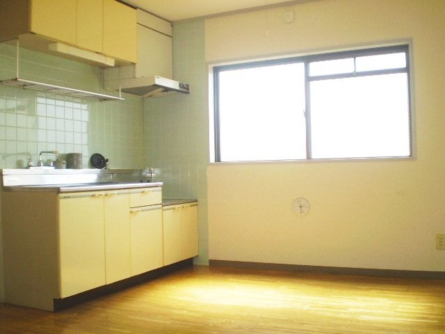 グリーンヒル夏見Ⅰの居間・リビング|ダイニング8帖