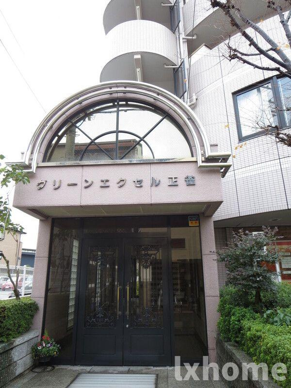 グリーンエクセル正雀のエントランス
