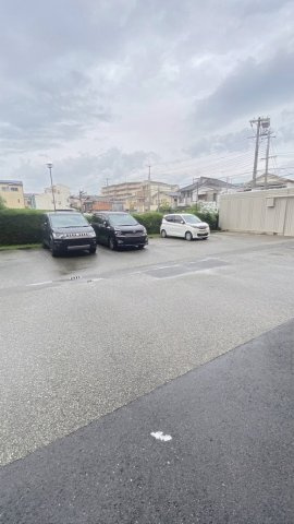 香枦園壱番館の駐車場