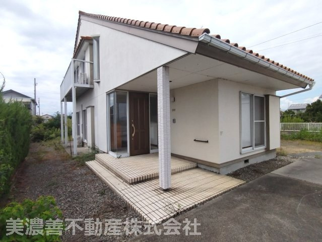 ６７２８９　瑞穂市美江寺中古戸建て