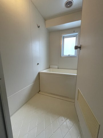 80Hills八代Ⅱの浴室