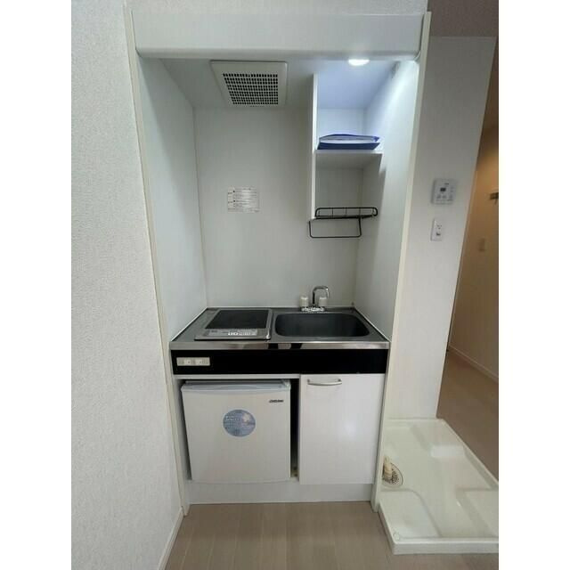 横浜市港北区篠原東１丁目のアパートのキッチン