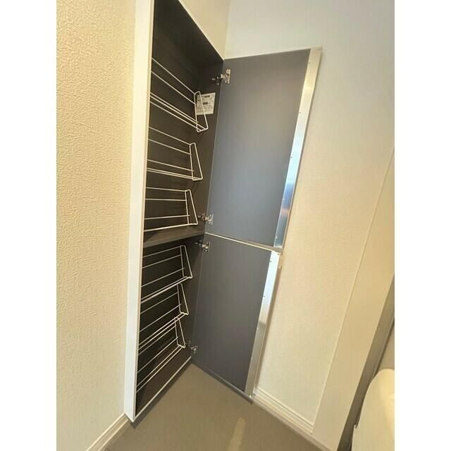 横浜市港北区篠原東１丁目のアパートの収納