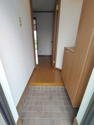 【玄関】 | シャルマンノナカ | イメージ写真です。