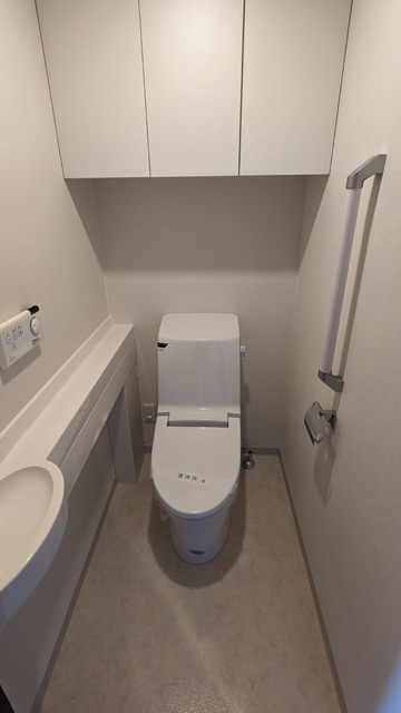ア・デイ彩都A棟スカイレジデンスのトイレ|シンプルで使いやすいトイレです