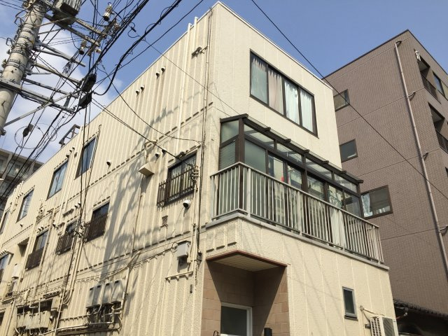 リバーストーンの外観