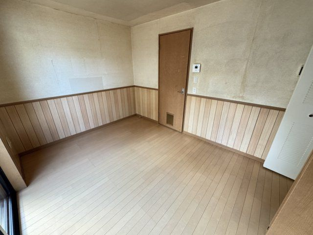 イーストヒルズ柏の洋室