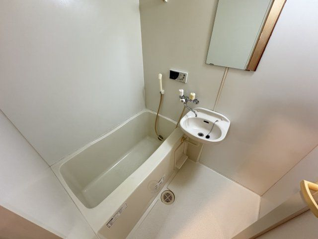 イーストヒルズ柏の浴室