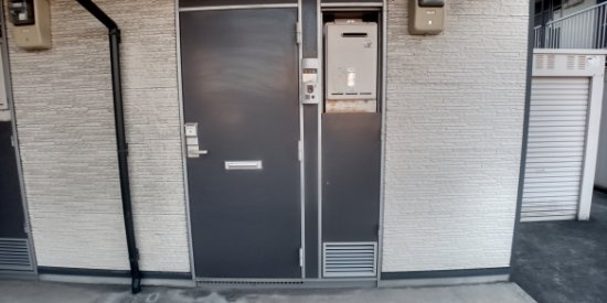 レオパレスエクレールＫ　Ⅰの玄関