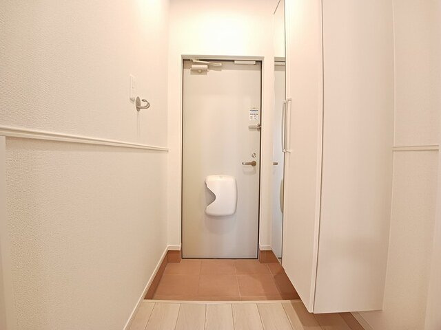 カルムラパン藤乃木Ⅱの玄関