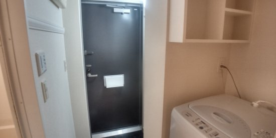 レオパレスエクレールＫ　Ⅱの玄関|設備・使用は号室により異なる為、現況を優先致します。