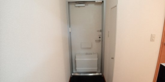 レオパレス岩瀬の玄関|設備・使用は号室により異なる為、現況を優先いたします。