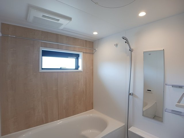 ロータス水巻１の浴室