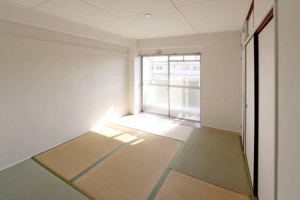 ビレッジハウス萩原2号棟の居間・リビング|ビレッジハウスの同一物件・同一タイプの間取りの写真です