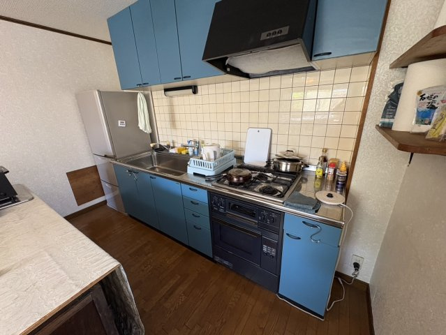 【北杜市大泉町西井出】家庭菜園つきの２世帯住宅のキッチン|２階