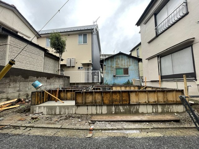市川市新井１丁目　新築戸建ての外観