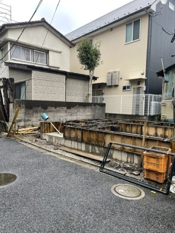 市川市新井１丁目　新築戸建ての外観