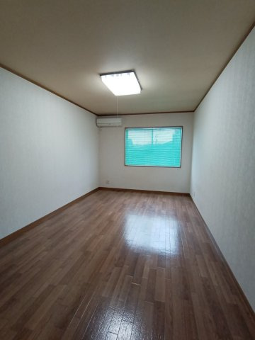 フェニックス２４８の居間・リビング
