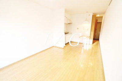 【居間・リビング】 | コンフォート吉野 | 洋室のお部屋です。