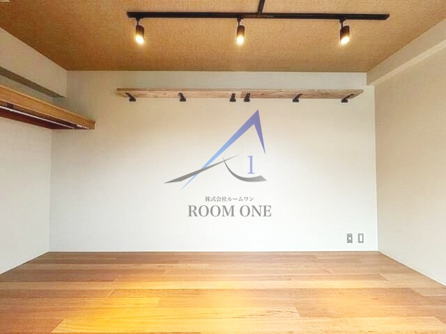 ハイプラザ東池袋の居間・リビング|洋室のお部屋です。