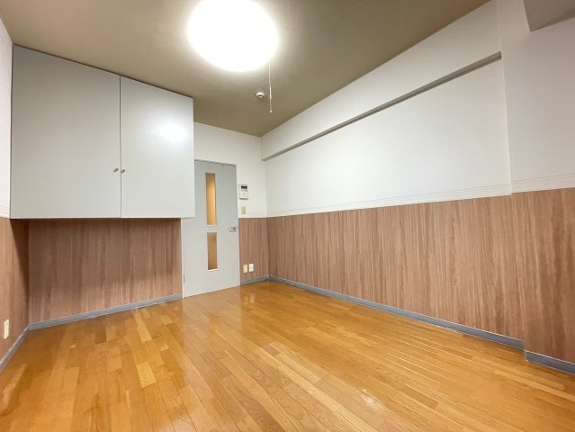 広々とした洋室です