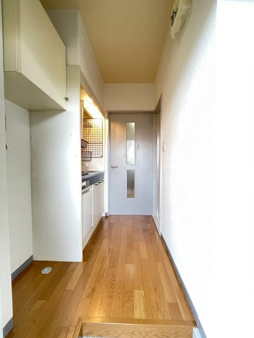 落ち着いた玄関です