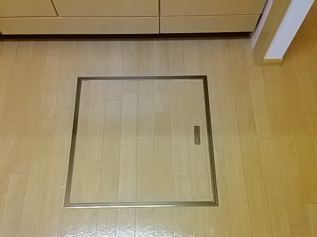 床下収納庫