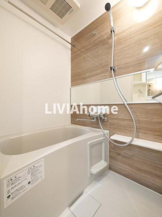 渋谷区本町５丁目の賃貸マンションの浴室|同シリーズの参考写真です。実際の設備・内装は現況を優先とさせていただきます。