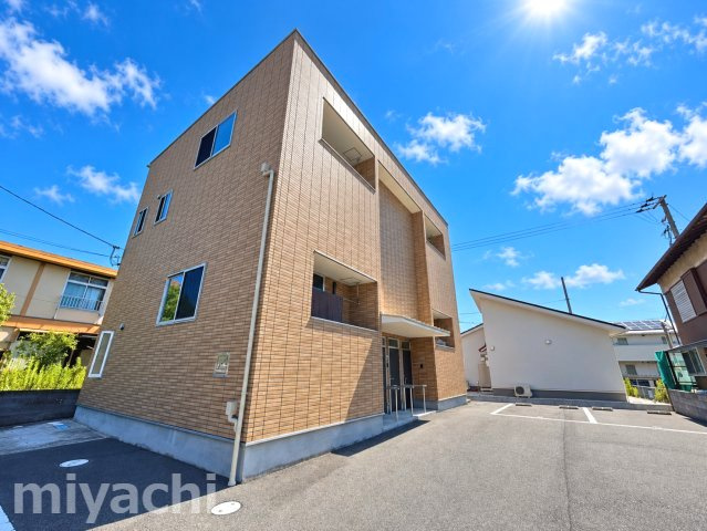 ハピネス川内の外観