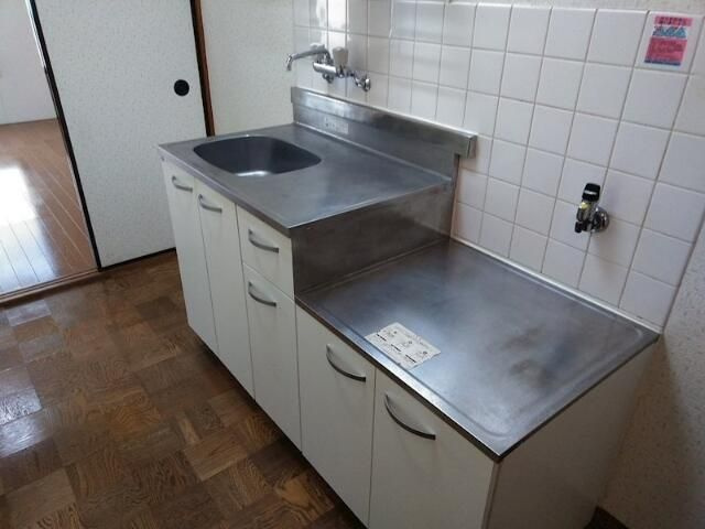 メゾンタネムラのキッチン